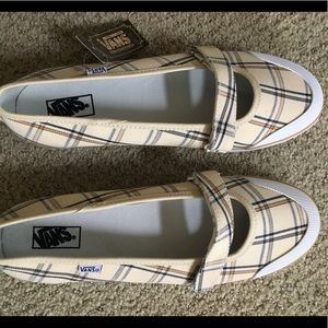 NWT Vans “Biscotti” shoes size 9.